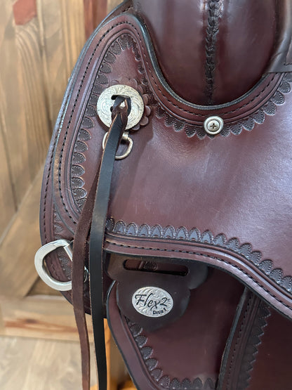 17” Circle Y Topeka Flex2 Western Trail Saddle - Extra Wide