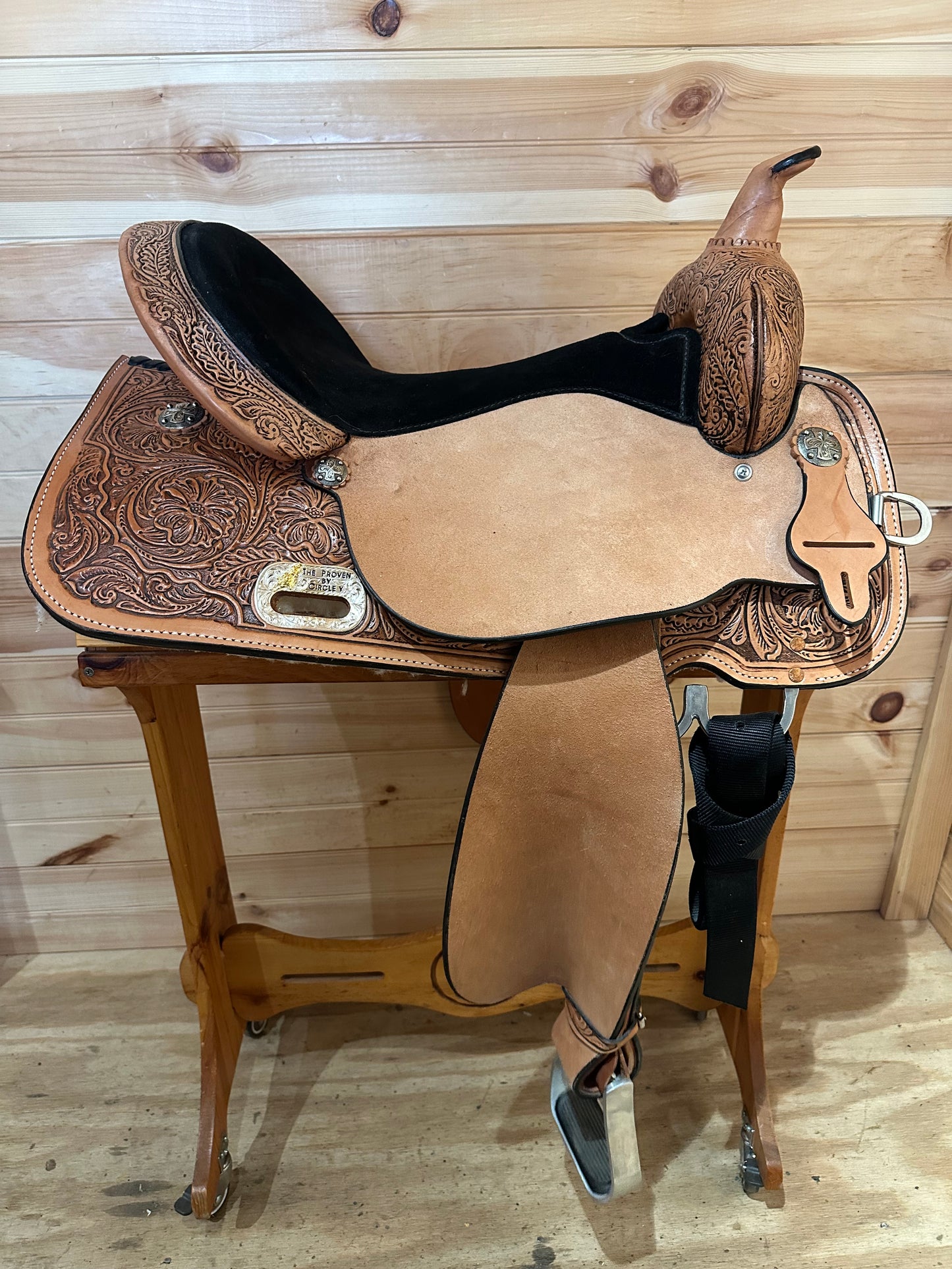 17” Circle Y The Proven Mansfield Western Barrel Saddle Model 6221