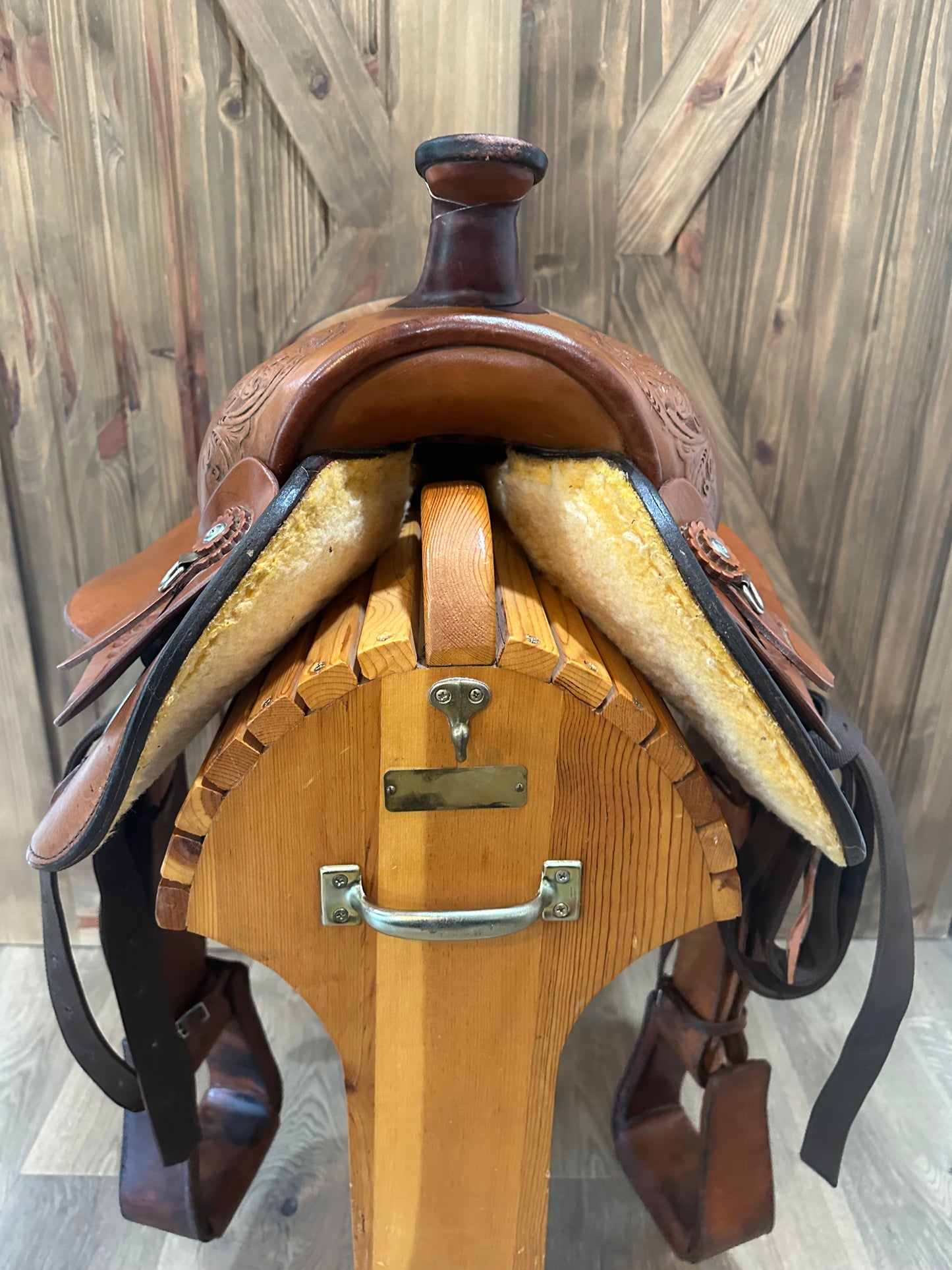 15.5” Circle Y All-Around Roping Western Saddle Model 3767