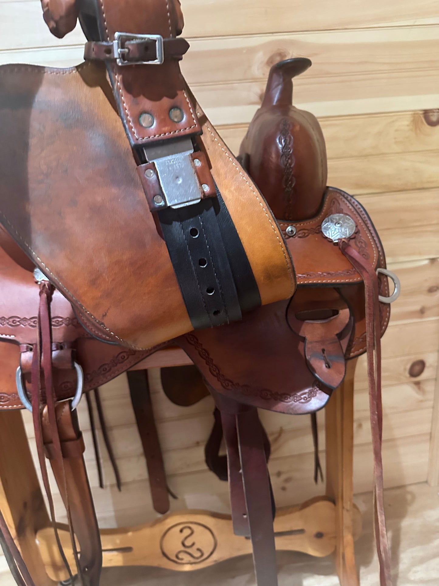 15” Circle Y Alpine Flex2 Western Trail Saddle Model 2377