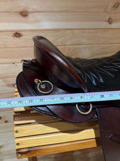 17.5” Tucker Equitation Endurance Trail Saddle Model 149