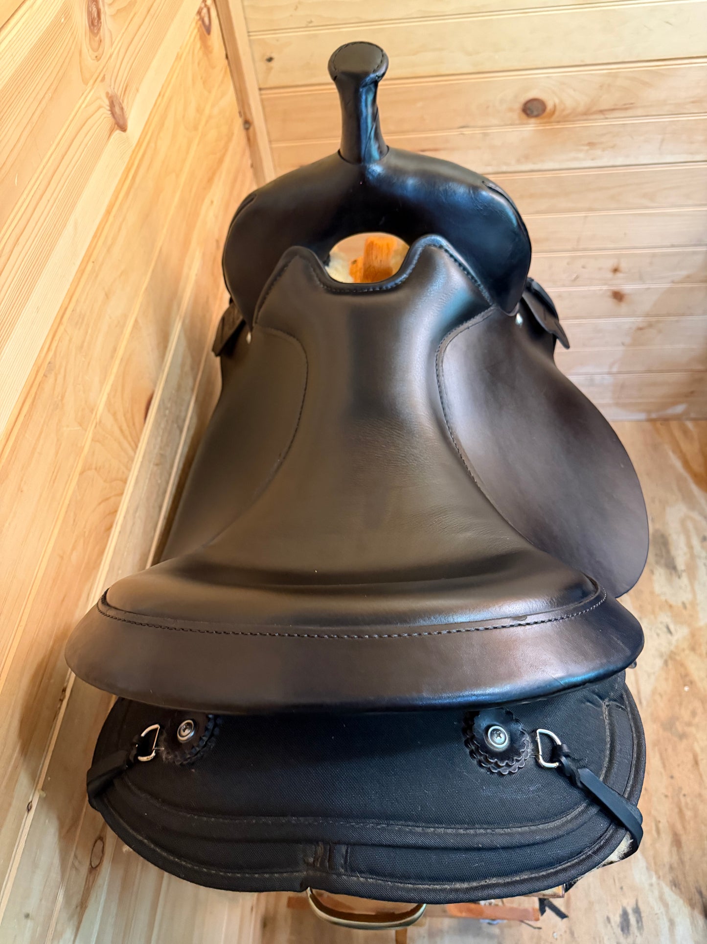 17” Circle Y High Horse El Campo Gaited Western Trail Saddle Model 6970 (2023)