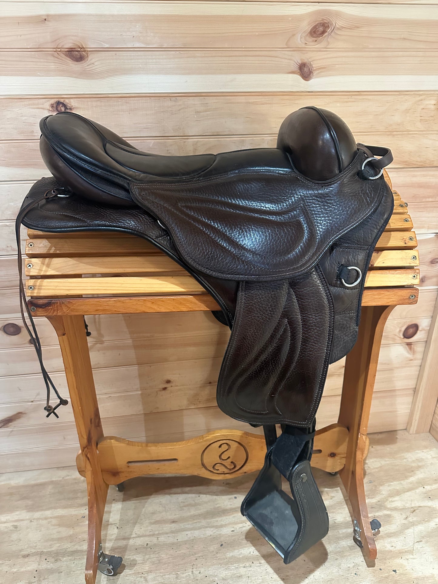16” Sensation Ride Western Sport Treeless Trail Saddle