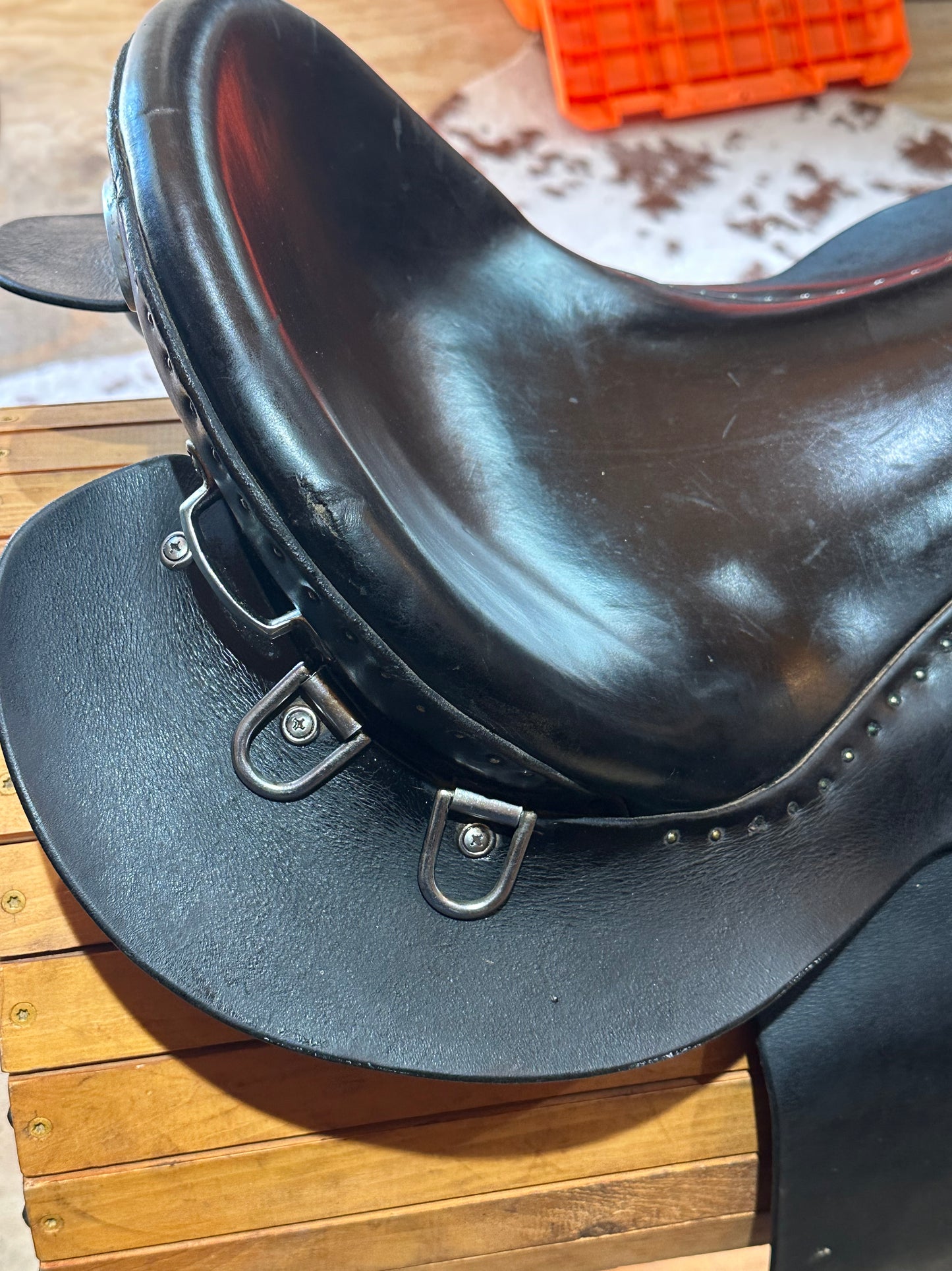 17” Large Steele Plantation Endurance Trail Saddle