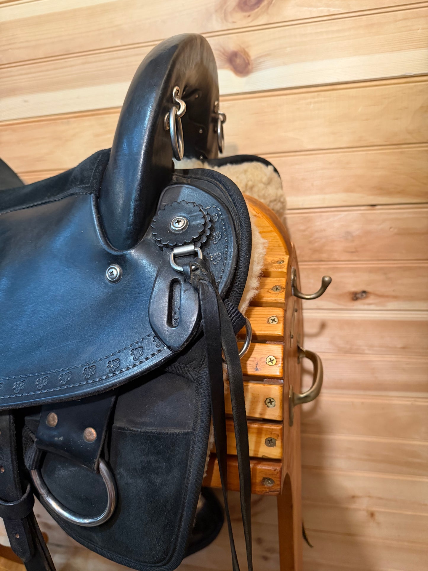 16” Imus 4-Beat Elite Gaited Endurance Trail Saddle & Breastcollar
