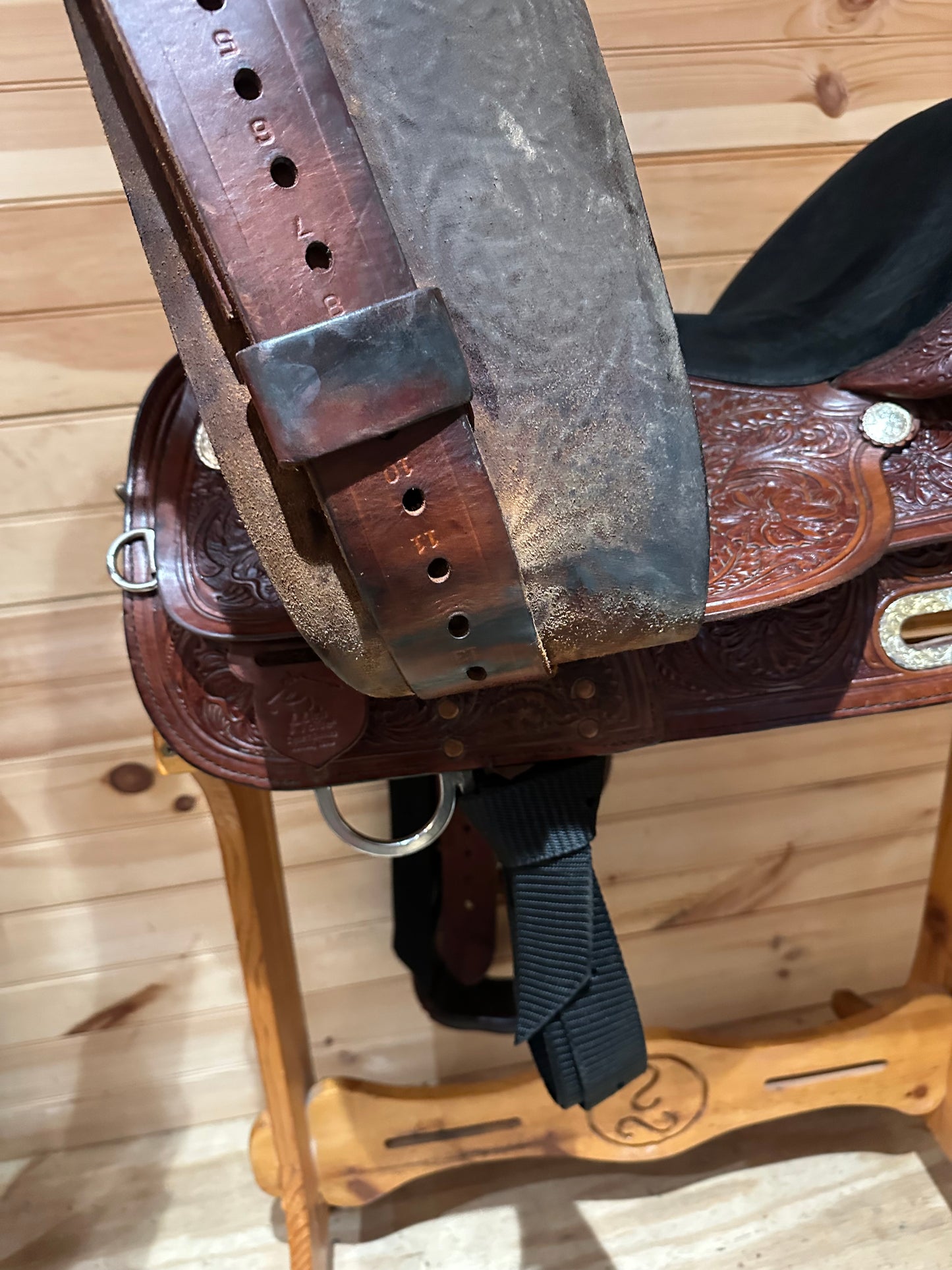 16” Circle Y High Horse Western Show Saddle Model 6310