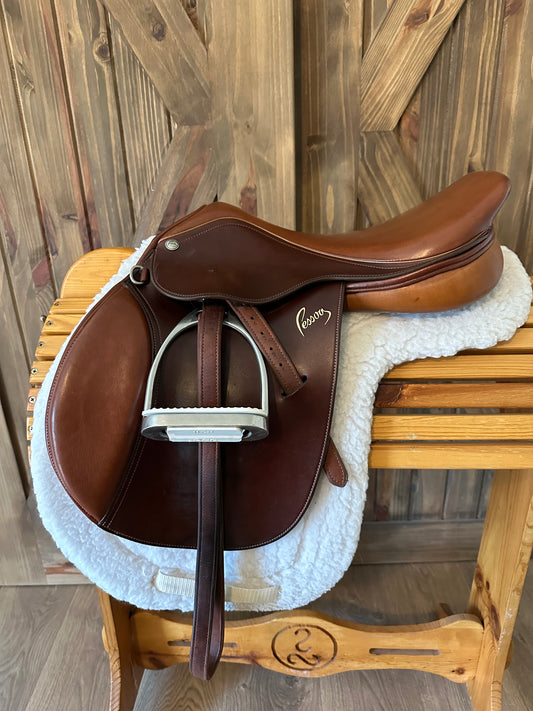 15 3/4” Pessoa AMO Junior Close contact/Jump Saddle