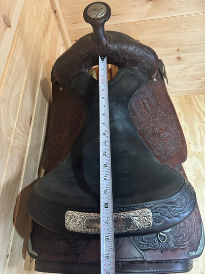 16” Circle Y Western Show Saddle Model 3960