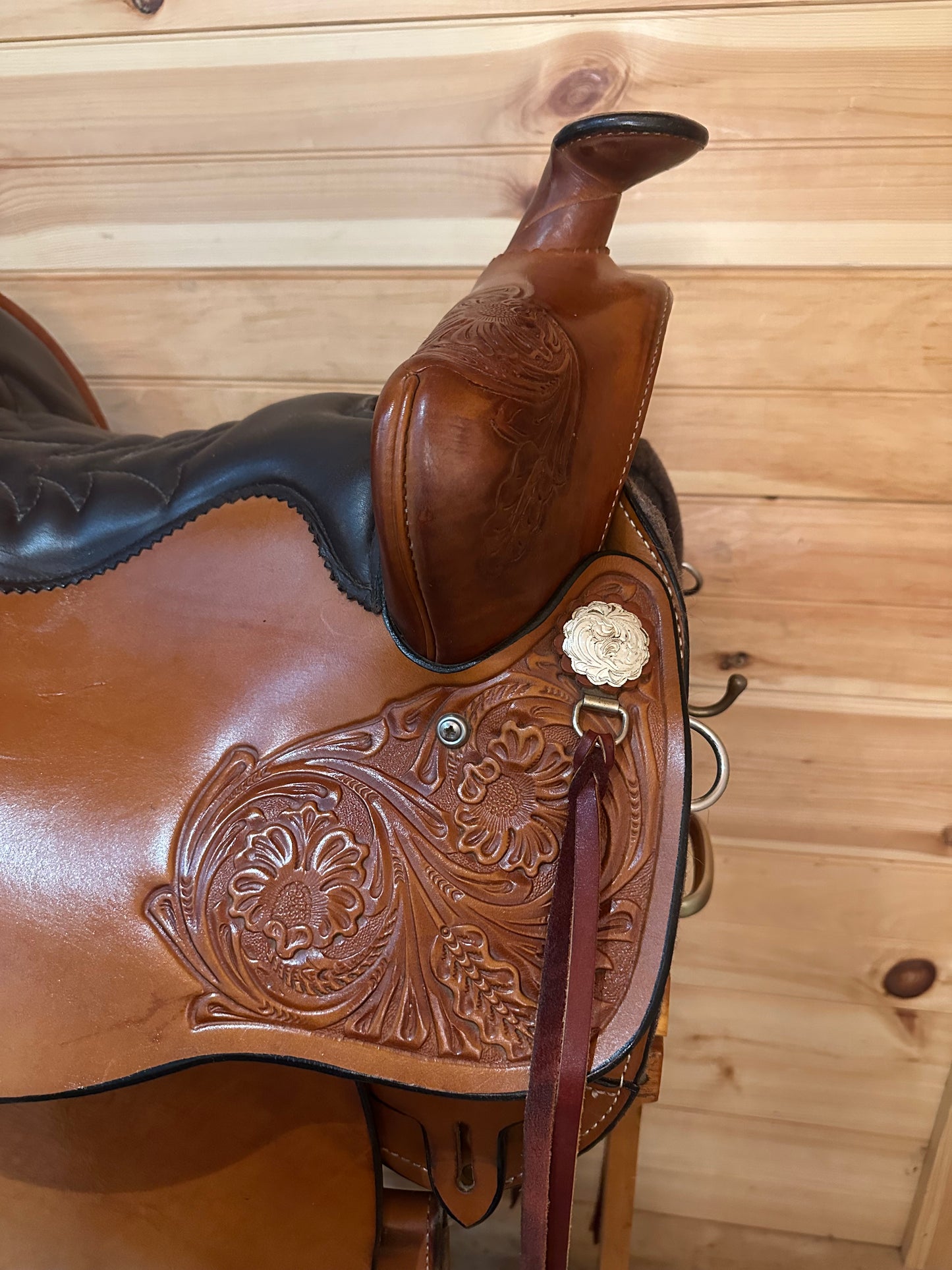 16.5” Tucker High Plains Western Trail Saddle Model 260