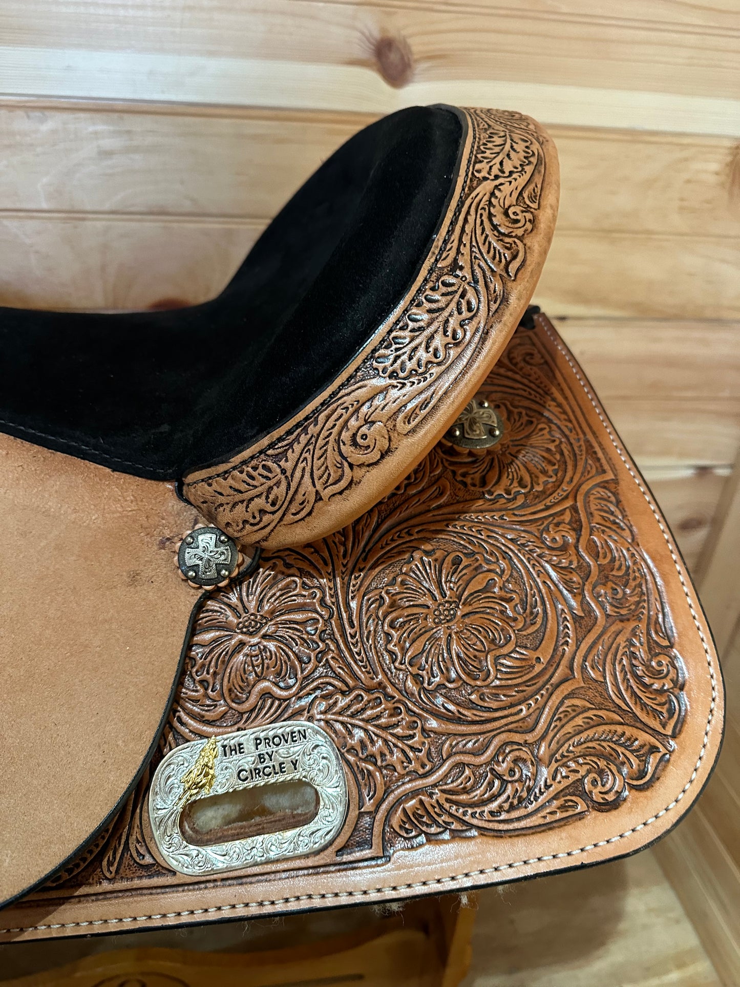 17” Circle Y The Proven Mansfield Western Barrel Saddle Model 6221