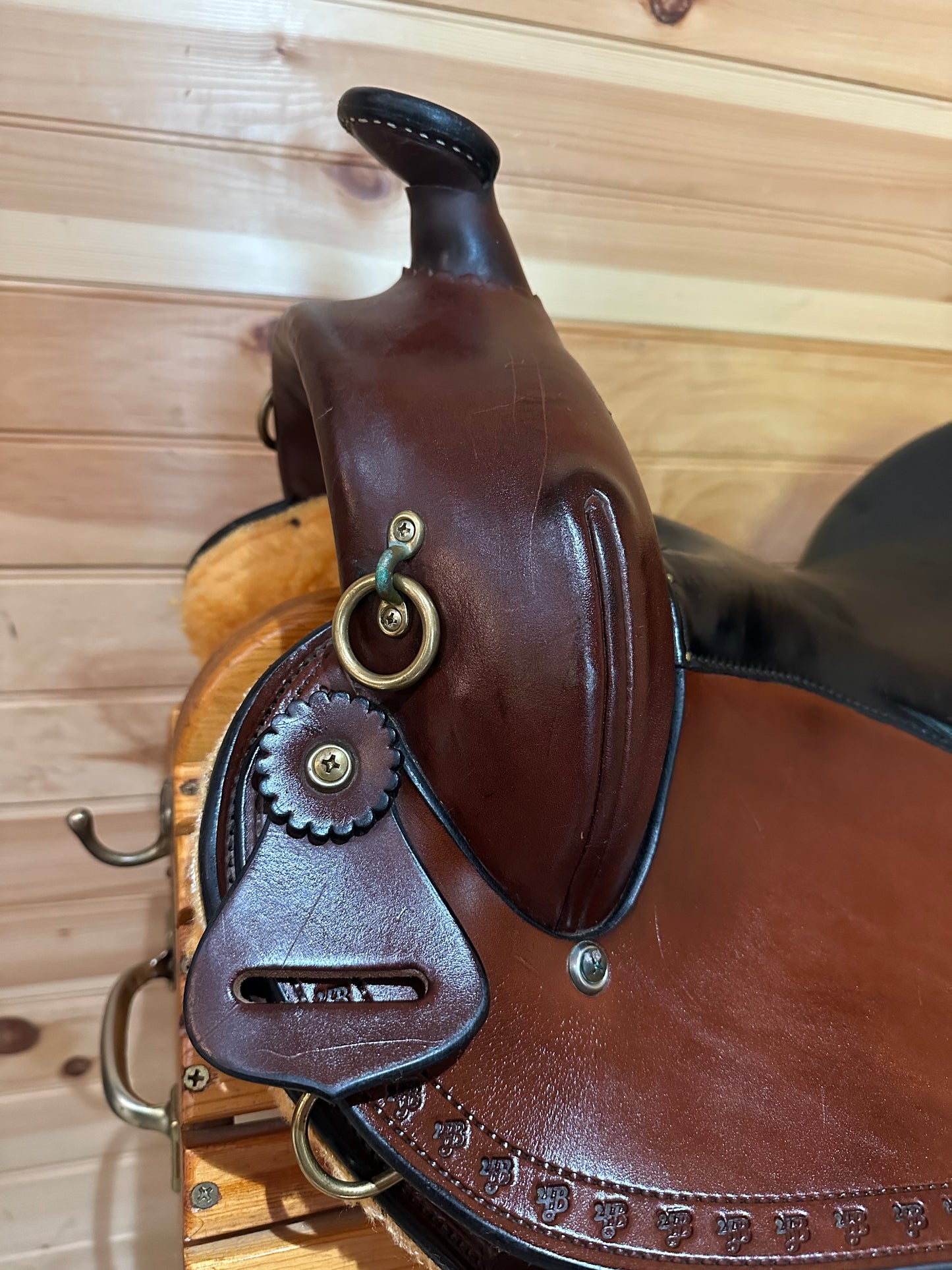 16” Imus 4Beat Gaited Western Trail Saddle