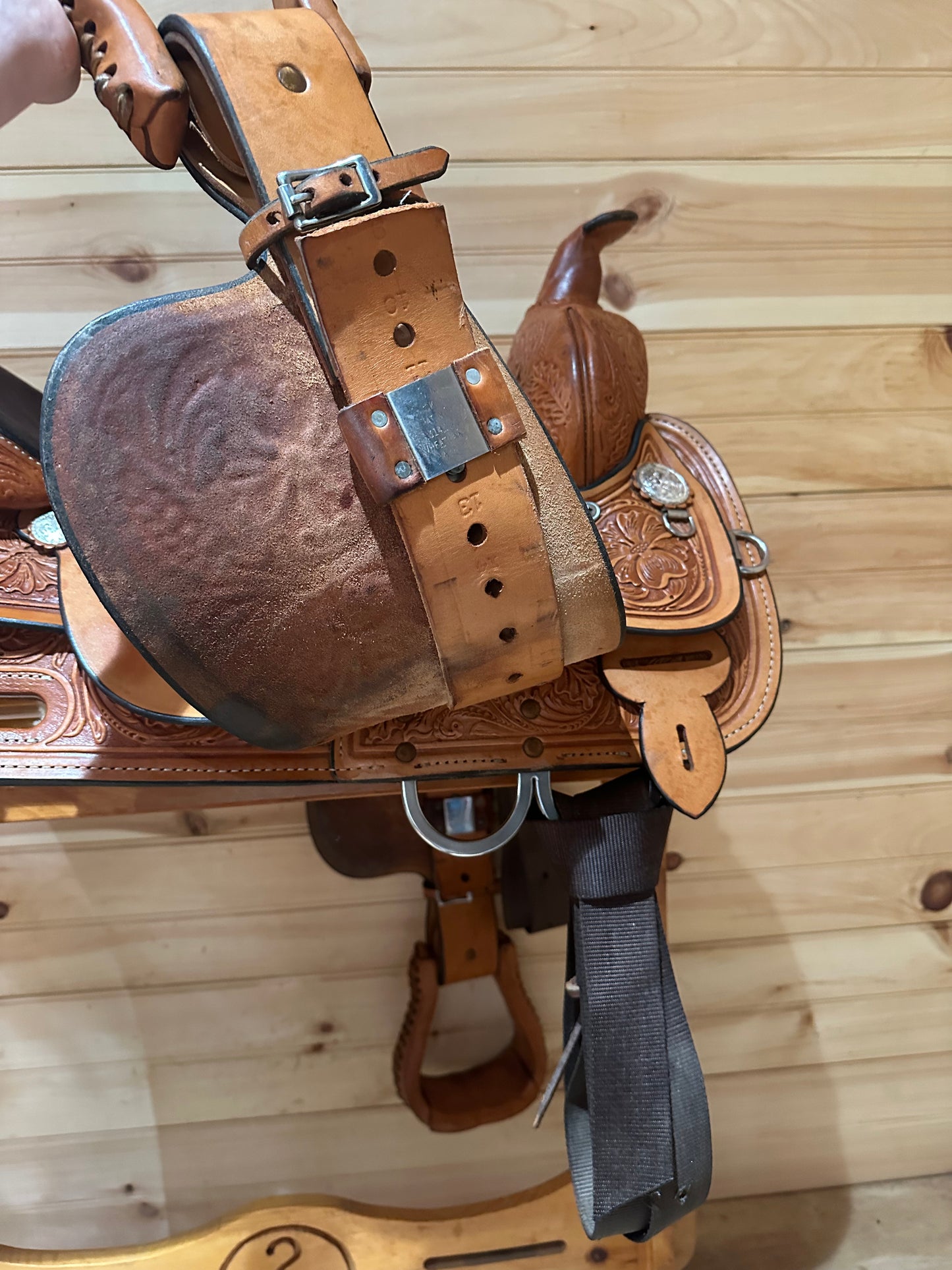 17” Circle Y High Horse Mineral Wells Western Trail Saddle Model 6812
