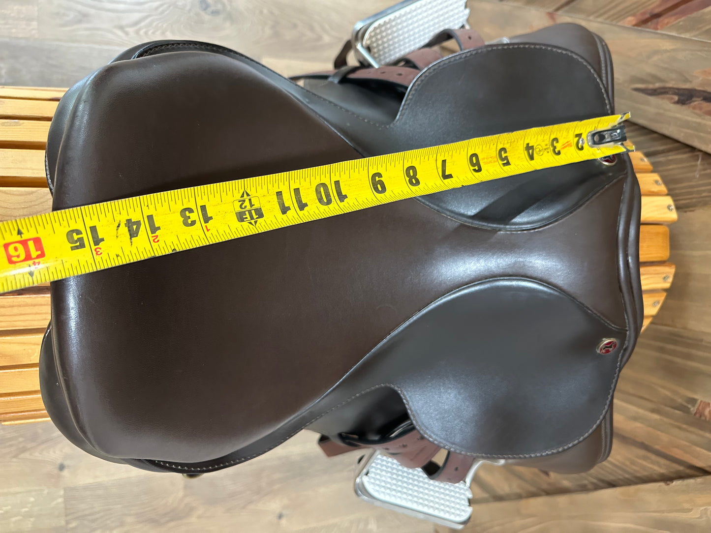 15.5” Arabian Saddle Company Elan Close contact Hunt Saddle (Extra-Wide)