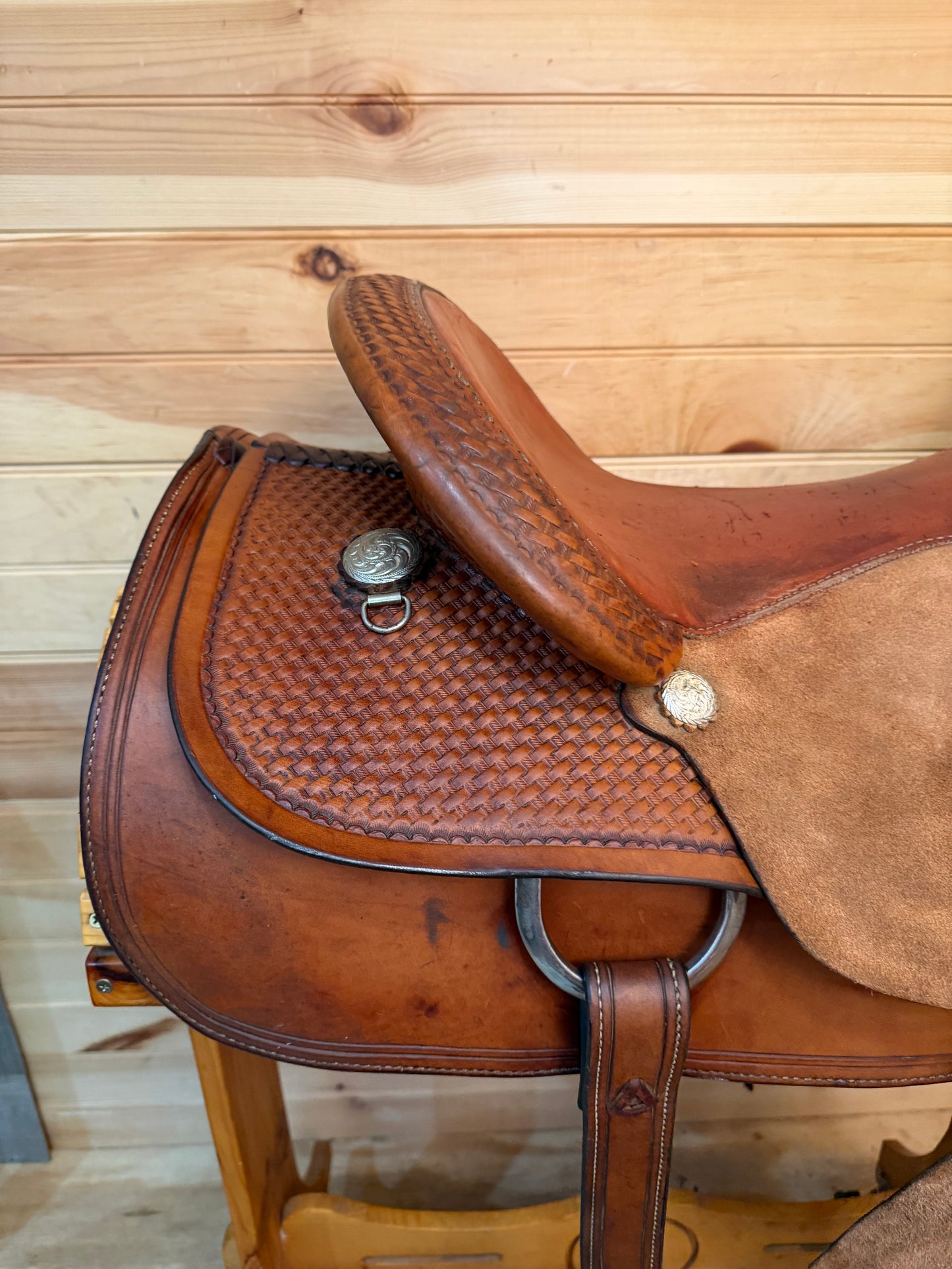 17” Circle Y Pro Cutter Western Saddle Model 2530