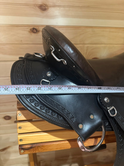 16” Imus 4-Beat Endurance Trail Saddle