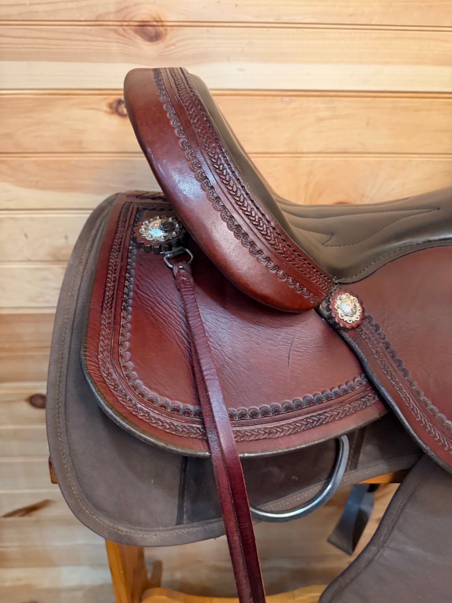 16” Fabtron Supreme Lady Trail Western Saddle