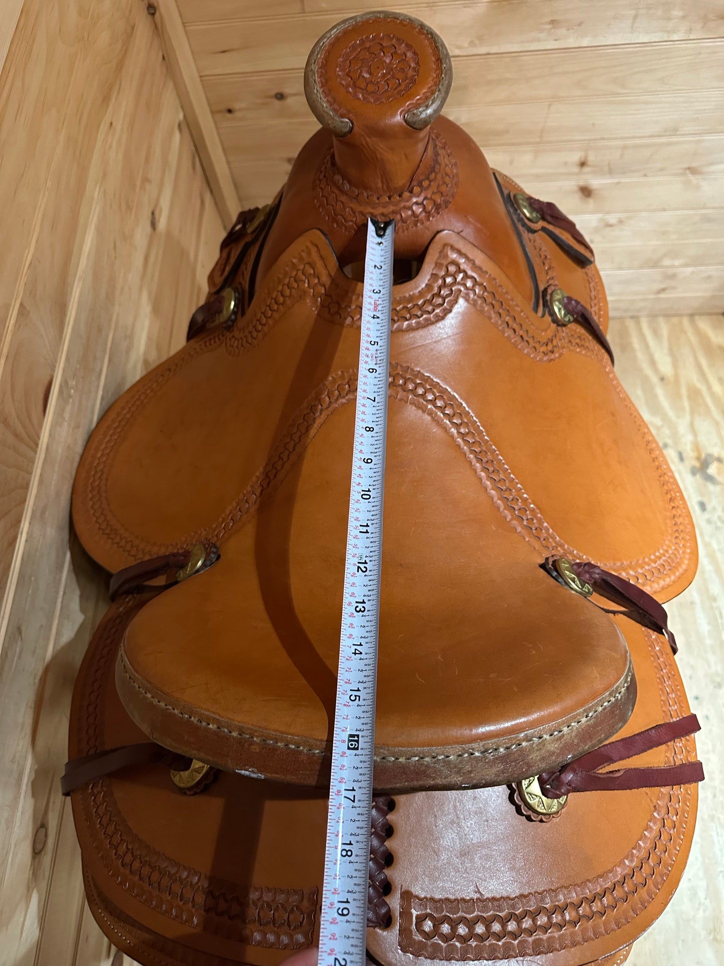 16” American Saddlery Mastercraft Wade Roper Western Saddle Model 122