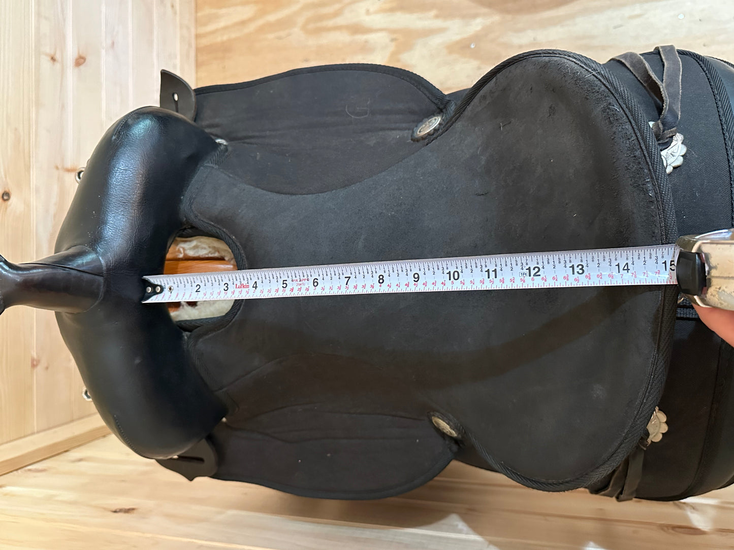 15” Abetta Lightweight Western Trail Saddle