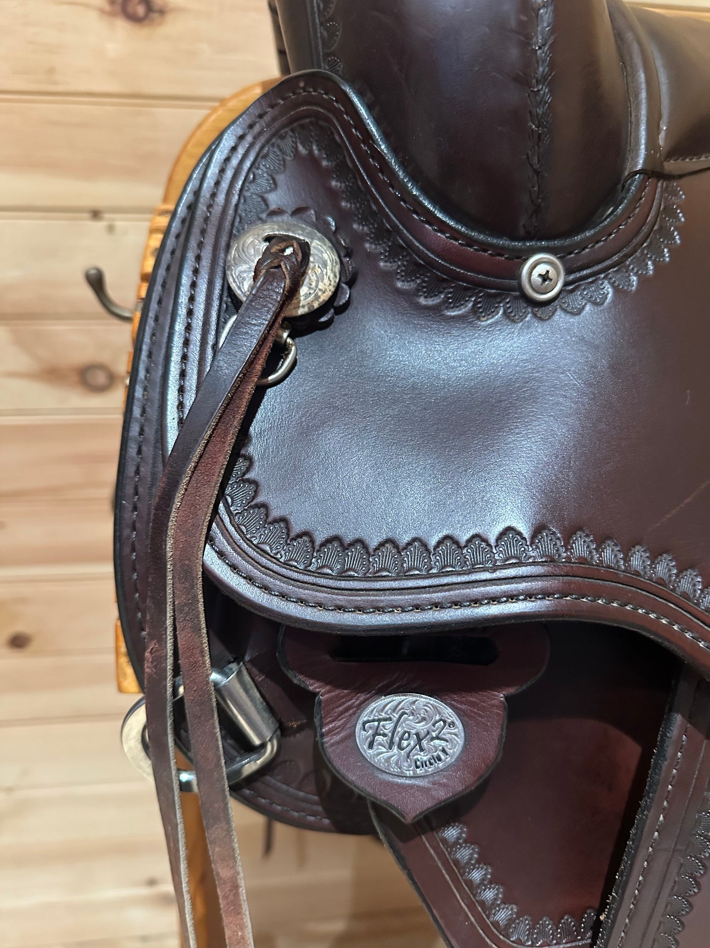 16” Circle Y Omaha Flex2 Western Trail Saddle Model 1554