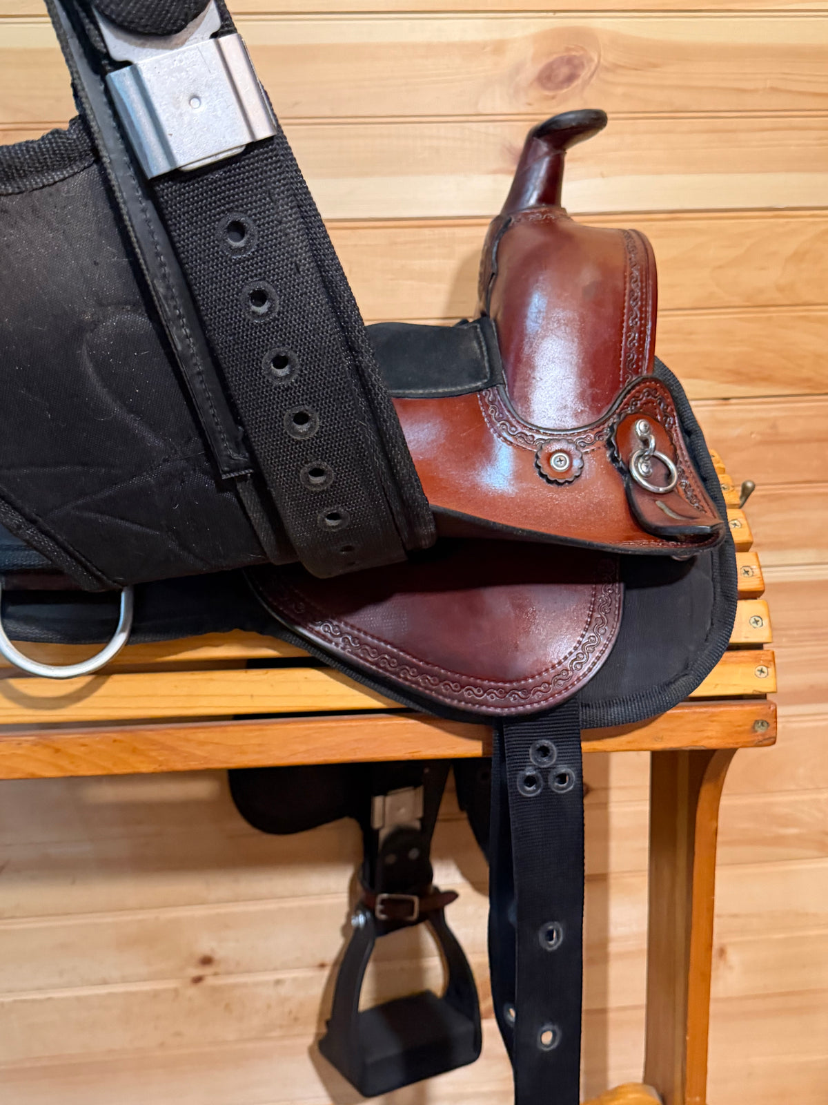 16” Crest Ridge Saddlery Sentry Lite Western Trail Saddle