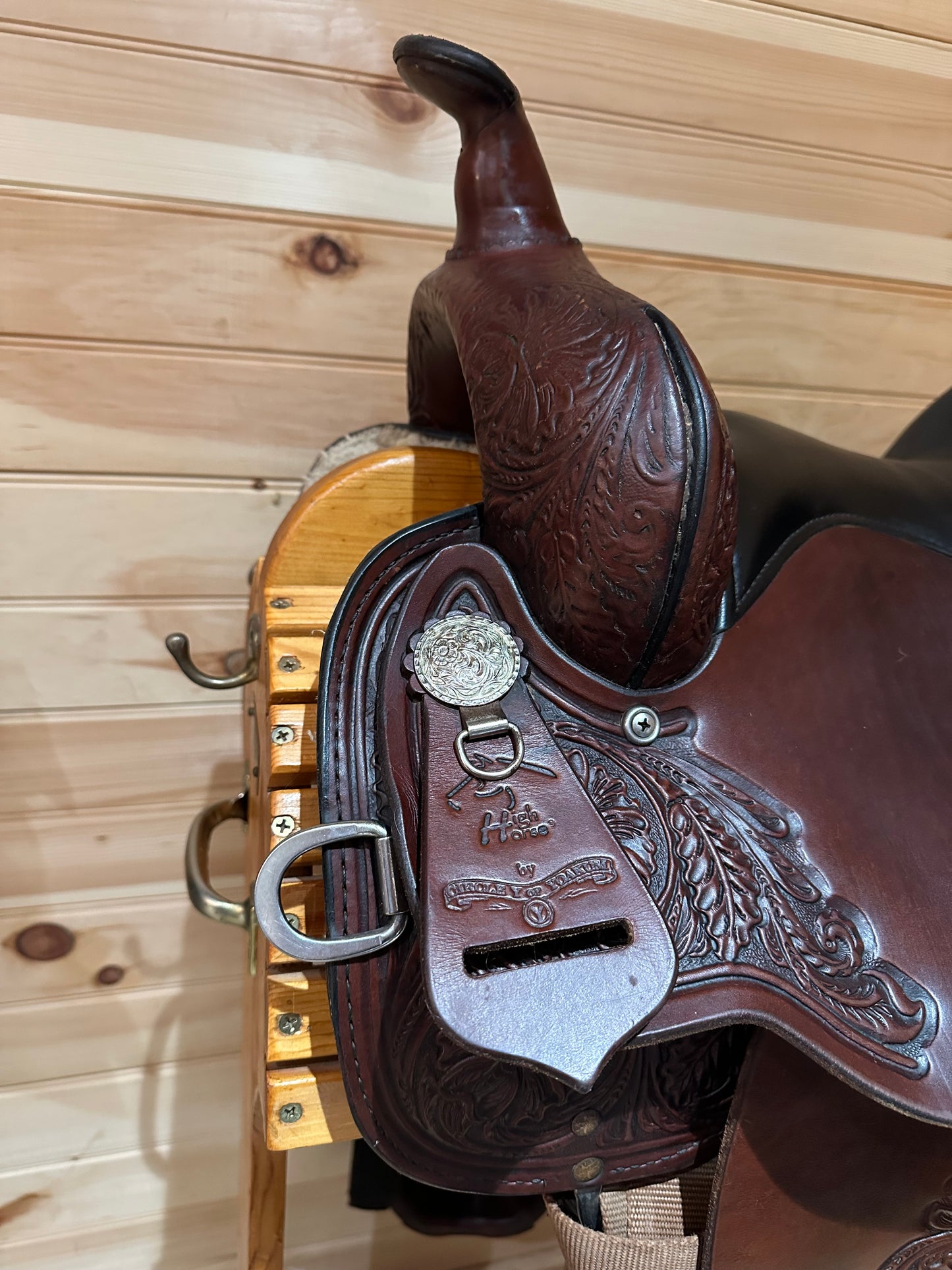 16” Circle Y High Horse Mineral Wells Western Trail Saddle Model 6812