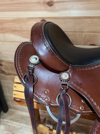 15” Cashel Round Skirt by Martin Saddlery Western Trail Saddle