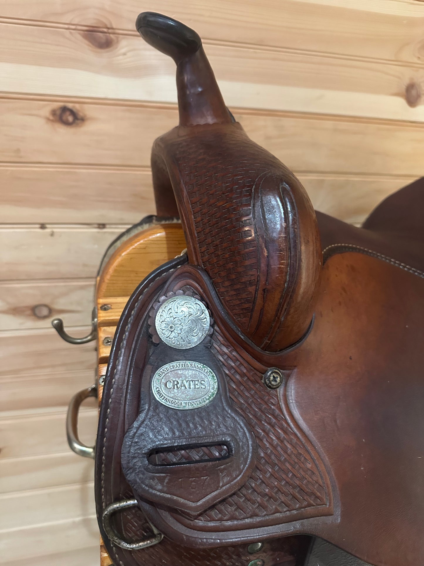 15” Crates Western Show Saddle Model 137