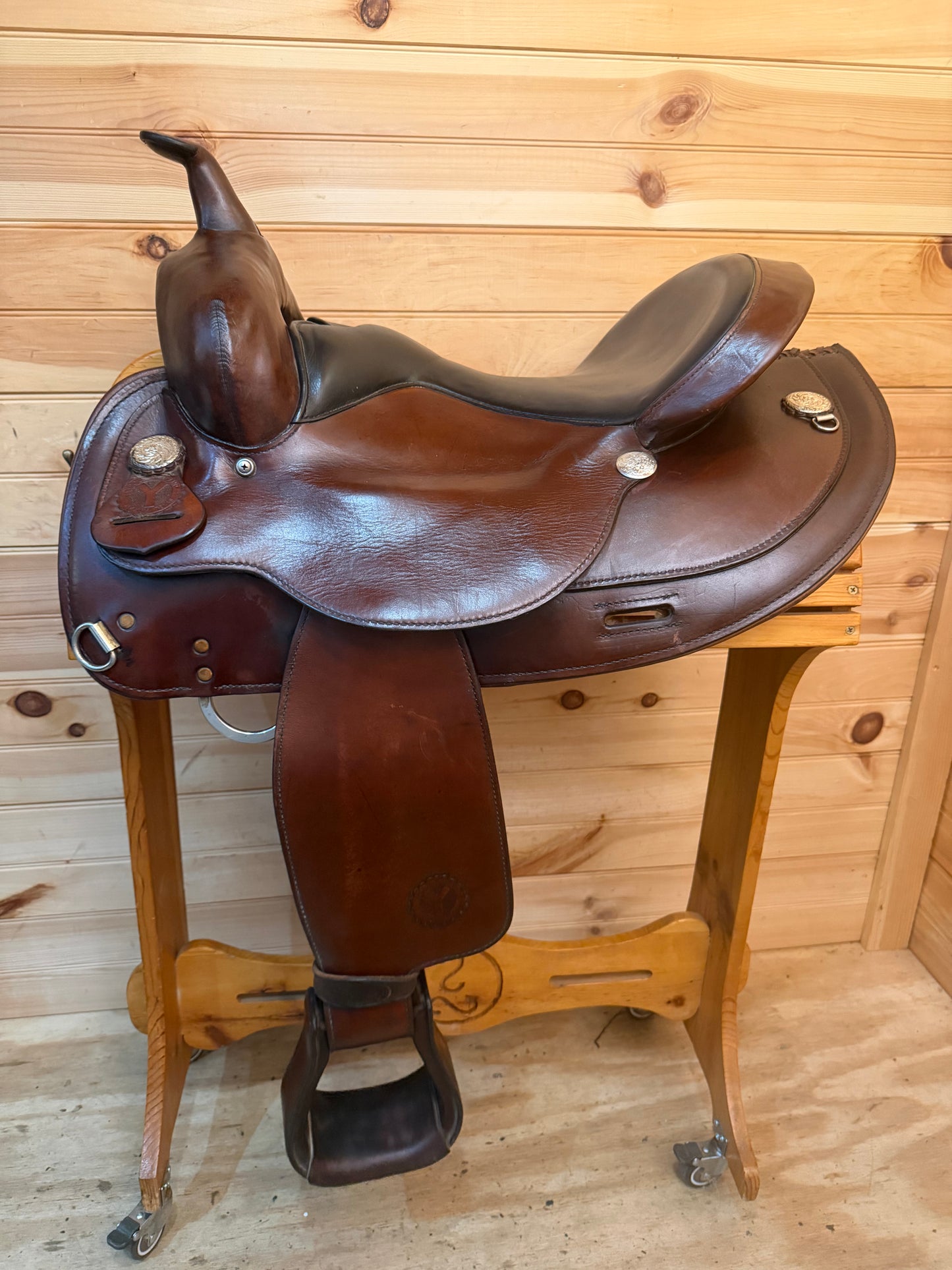 16” Circle Y Mojave Flex-Lite Arabian Western Trail Saddle Model 1561
