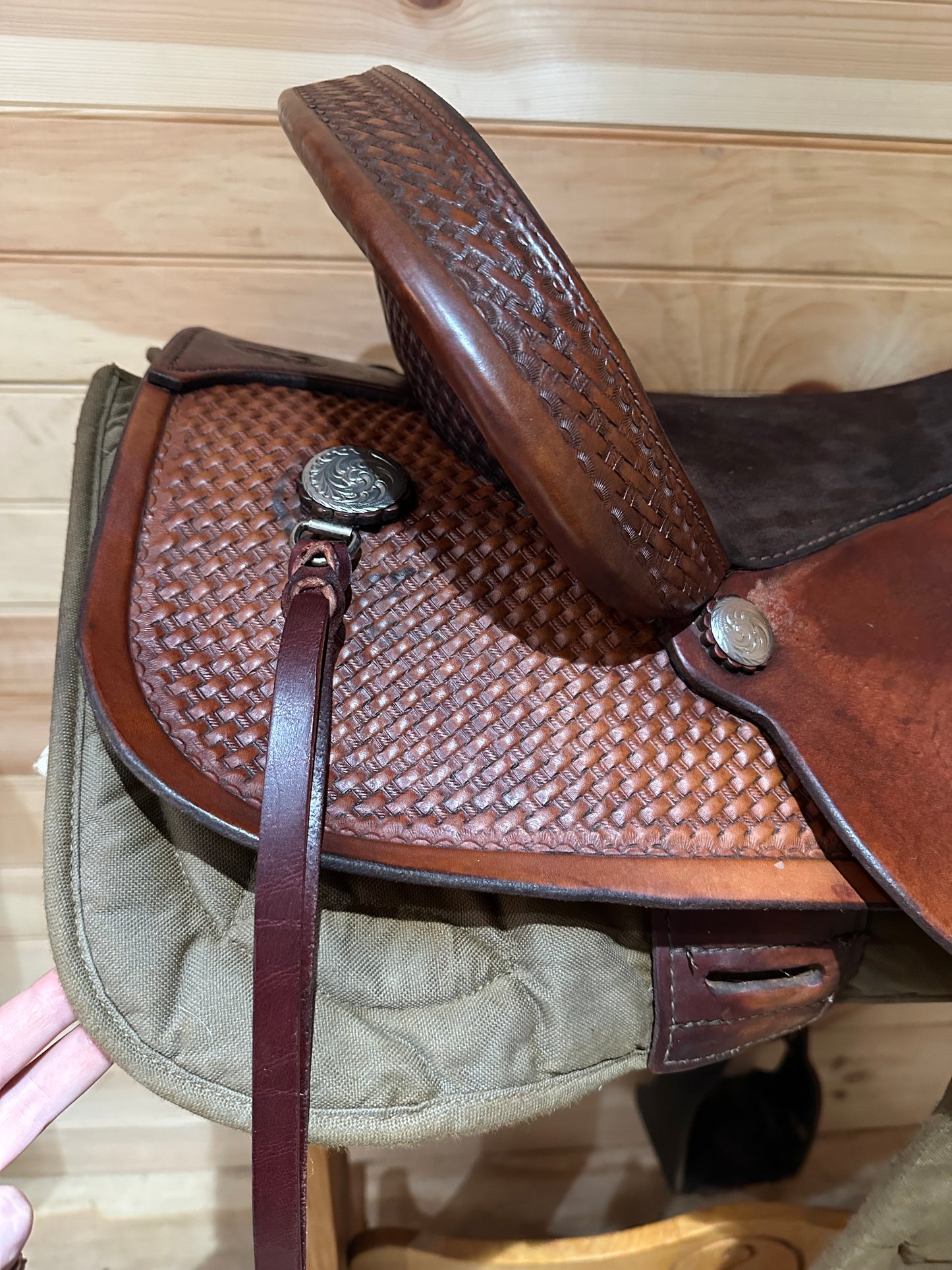 17” Circle Y Park & Trail Lightweight Western Trail Saddle Model 3581