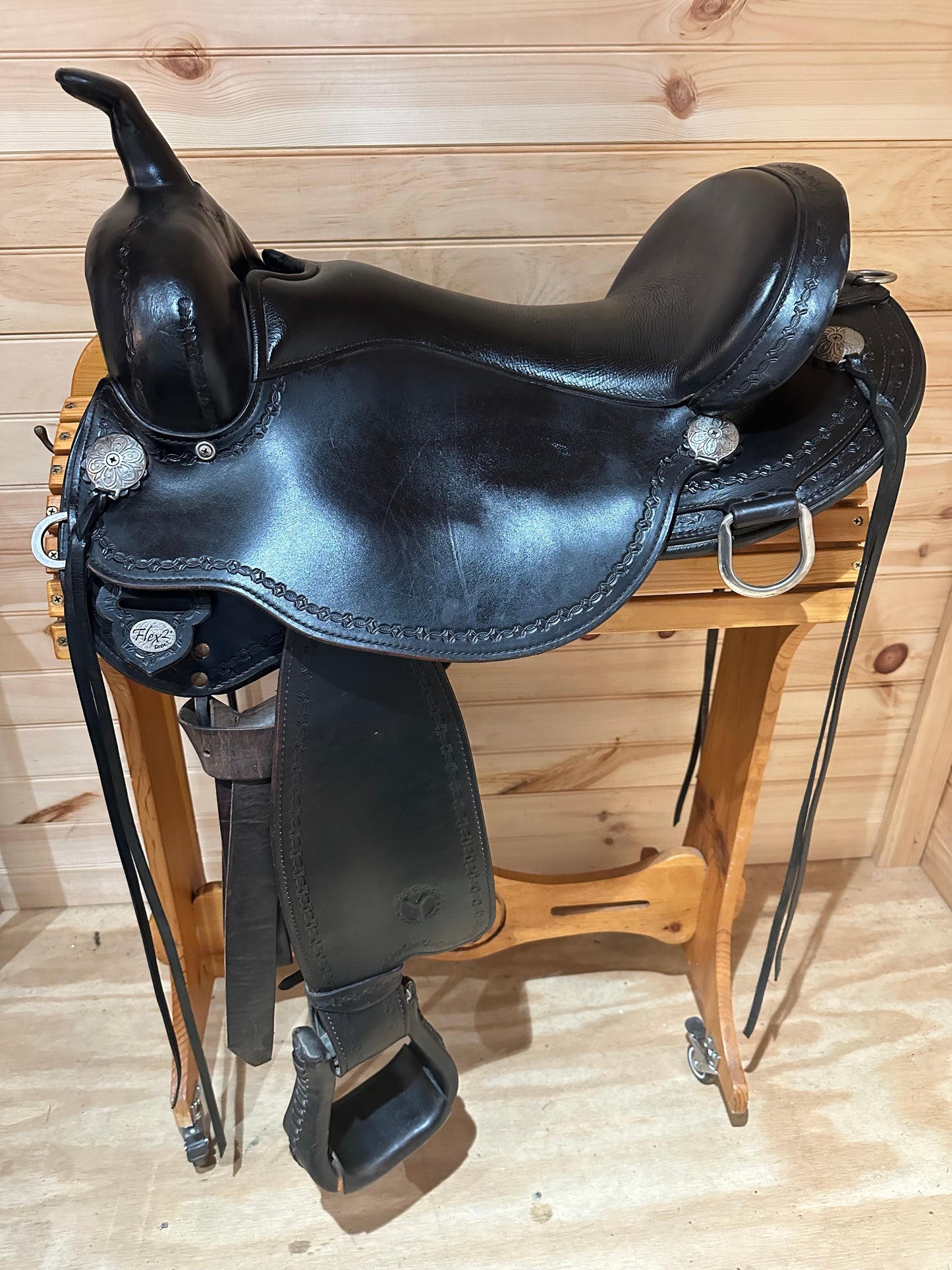 17” Circle Y Salt River Flex2 Western Trail Saddle model 1667