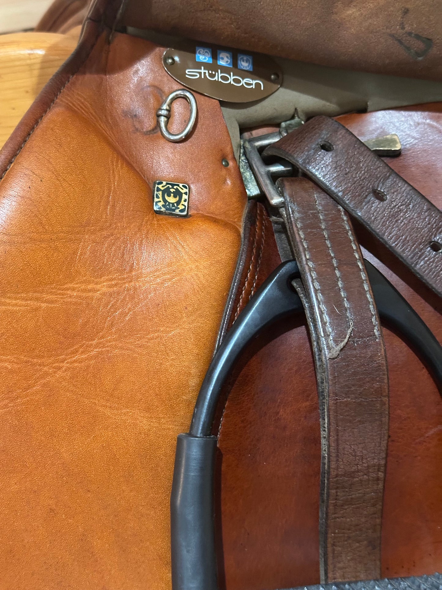18” Stubben Lohengrin CS Elite Saddle (32cm)