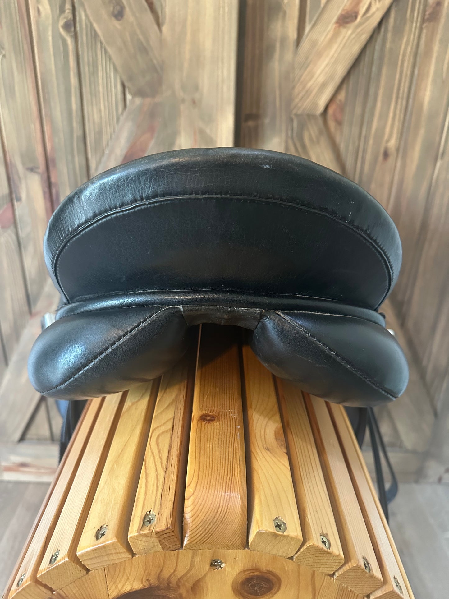 18” N Thornhill Germania Klasse Dressage Saddle