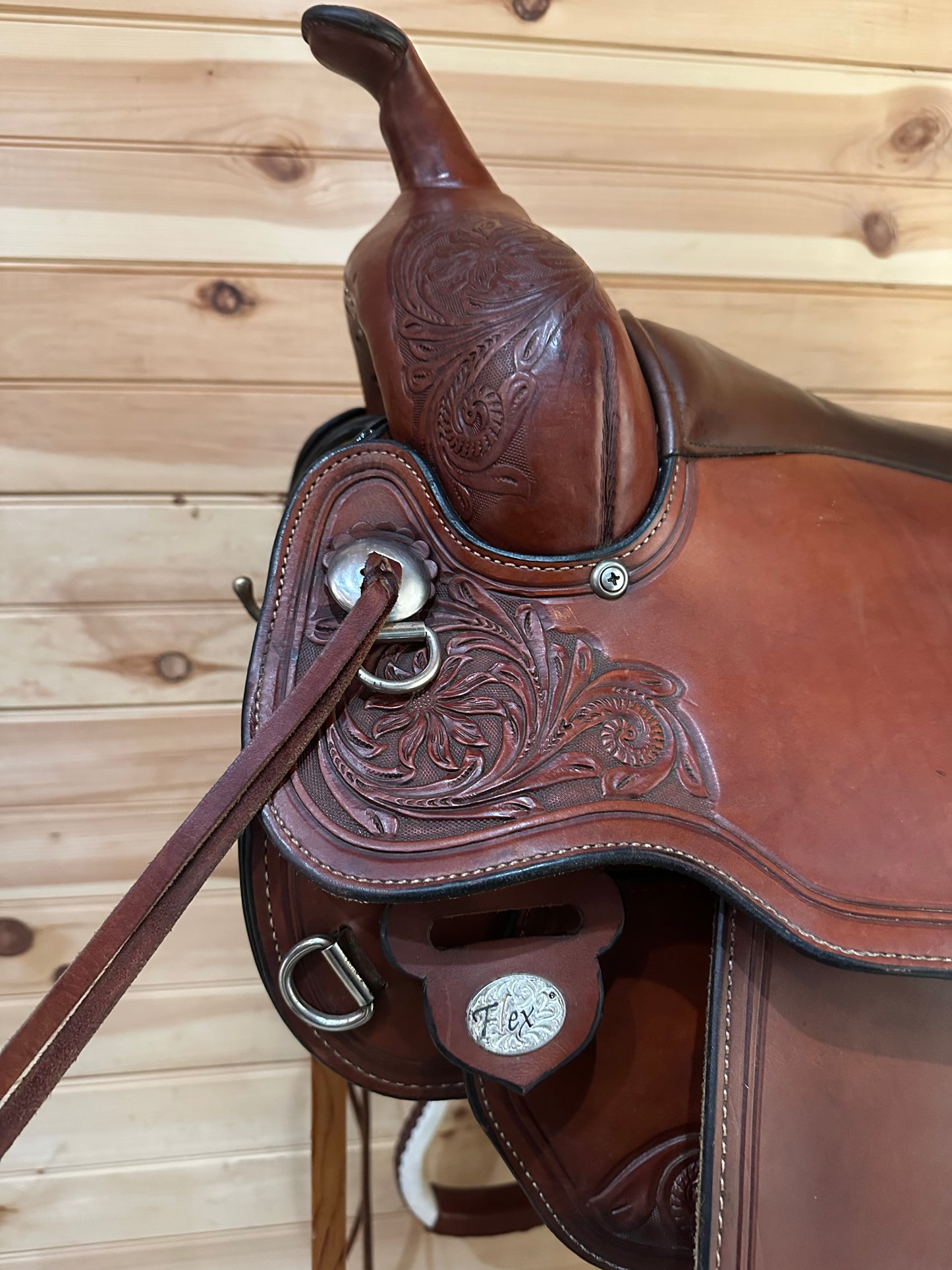 17” Circle Y Flex2 Cactus Flower Western Trail Saddle Model 1659
