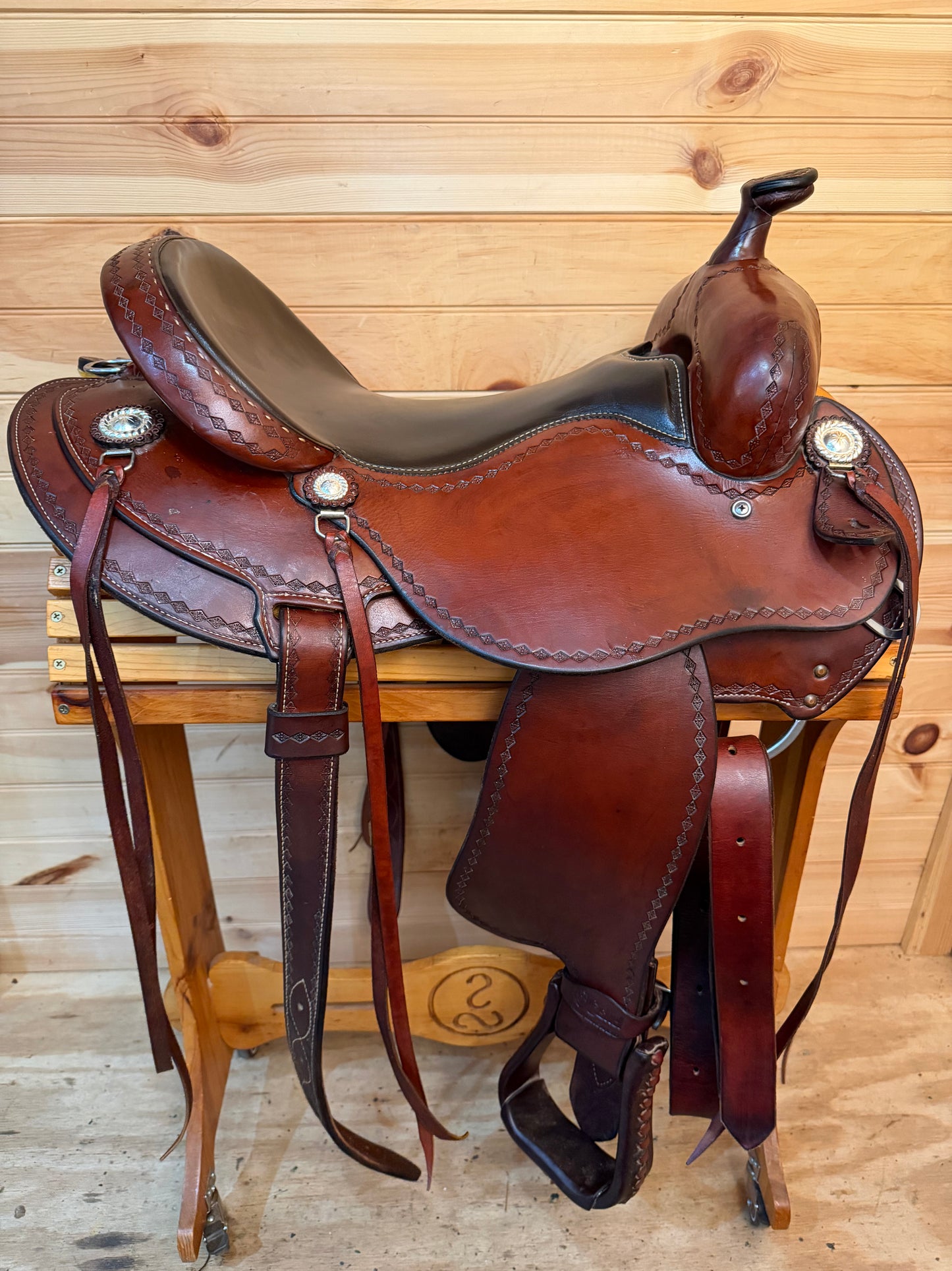 16” Cashel Round Skirt by Martin Saddlery Western Trail Saddle