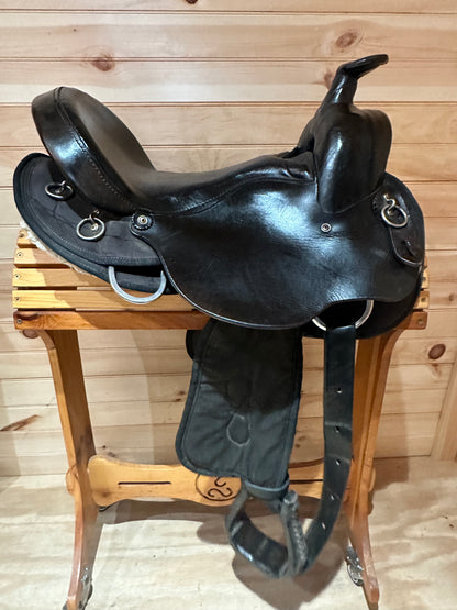 16” Crest Ridge Sentry Lite Western Trail Saddle