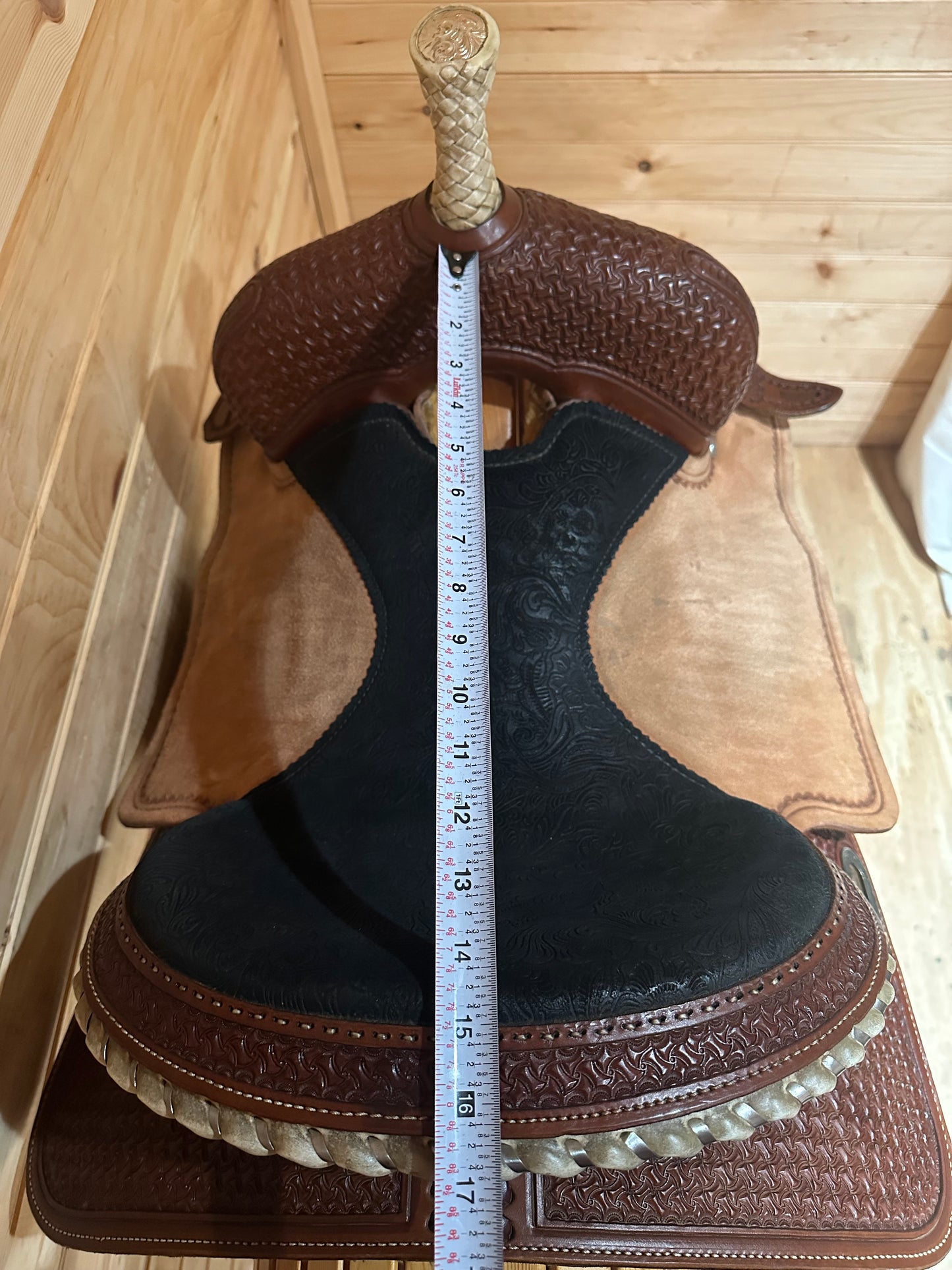 14.5” Circle Y Sabine Barrel Racing Saddle Model 2201