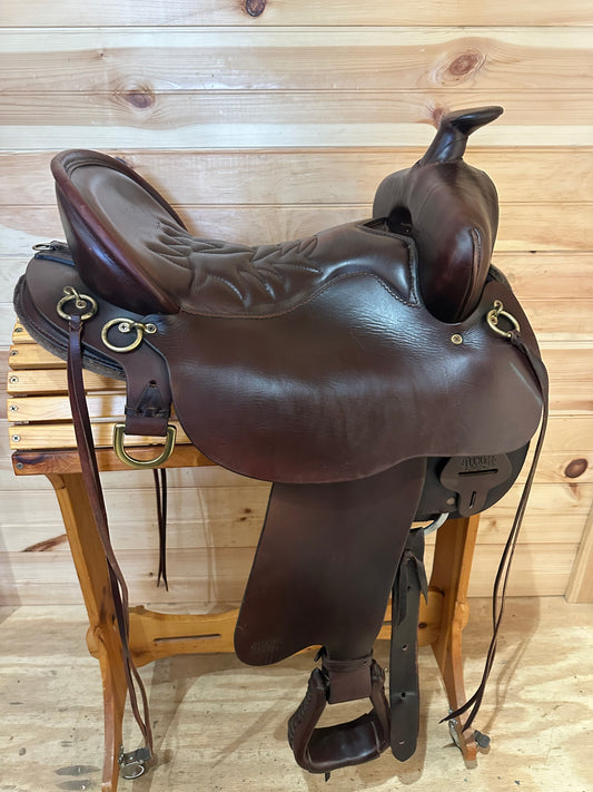 16.5” Tucker High Plains Western Trail Saddle Model 260 (XW)