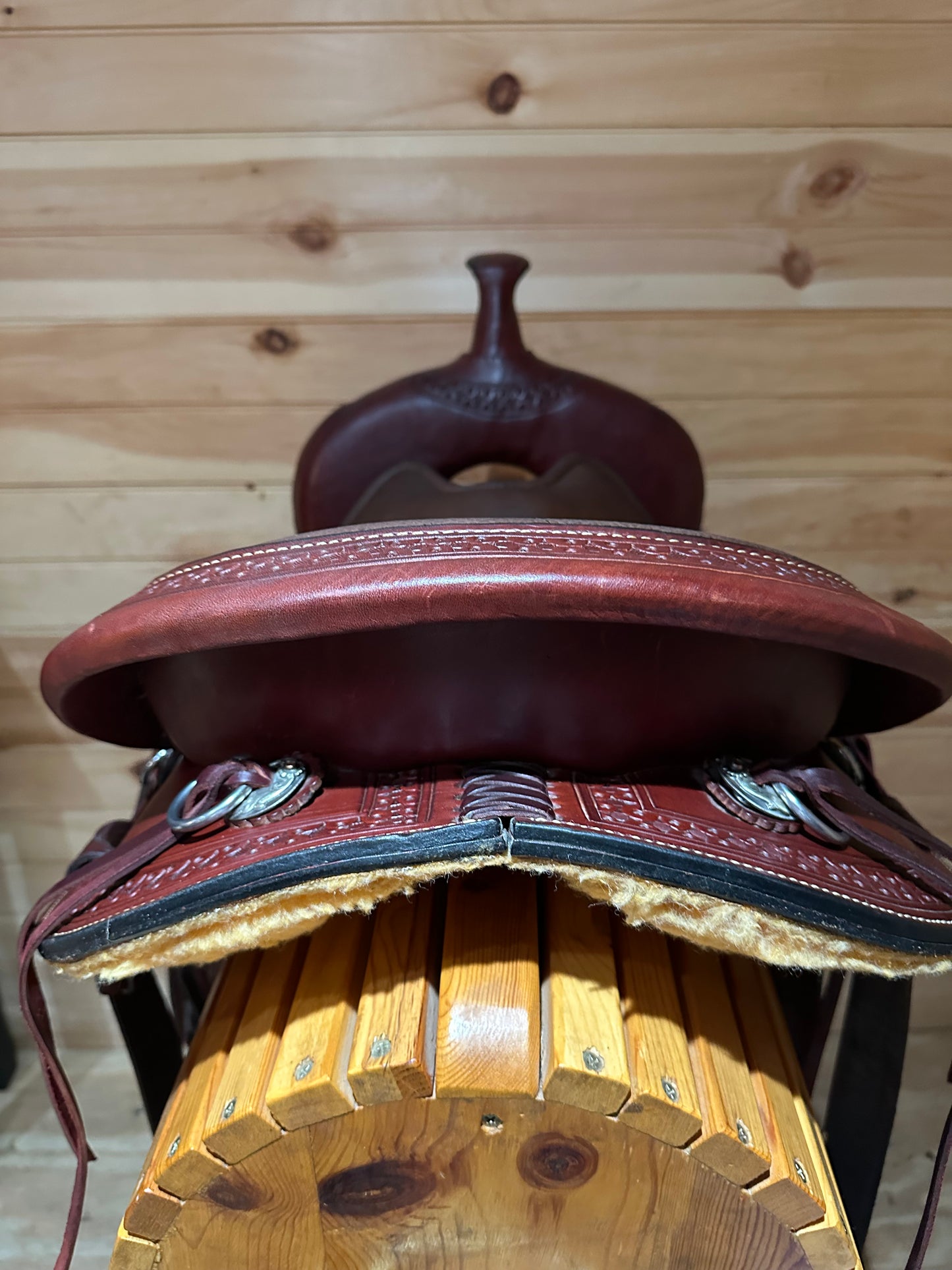 16” Circle Y Buffalo Gap Trail Western Saddle Model 2614