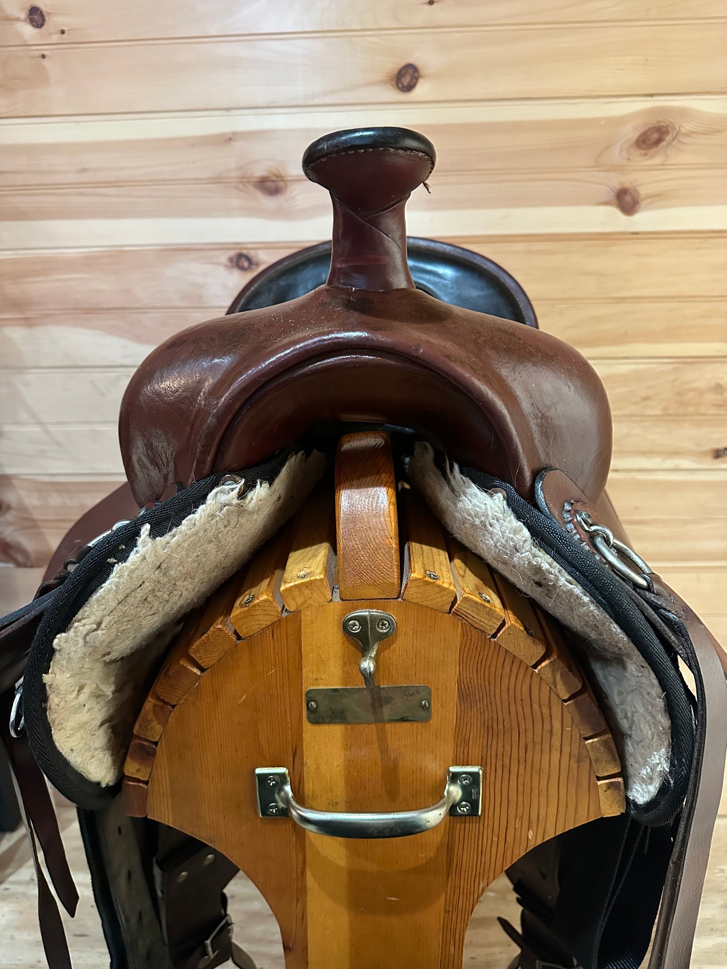 16” Crest Ridge Sonata Lite Western Trail Saddle