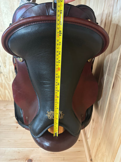 16.5” Tucker Equitation Endurance Trail Saddle Model 147