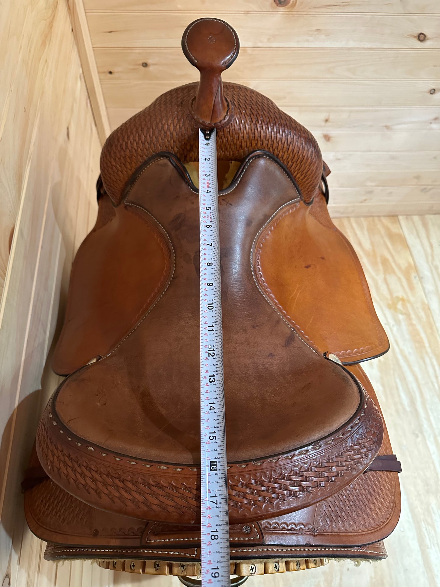 16” Crates Supreme Equi-Fit Western Trail Saddle Model 2170-4W