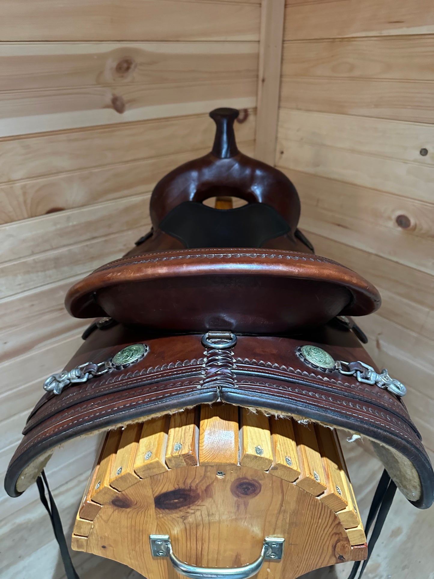 16” Circle Y Topeka Flex-Lite Western Trail Saddle Model 1551
