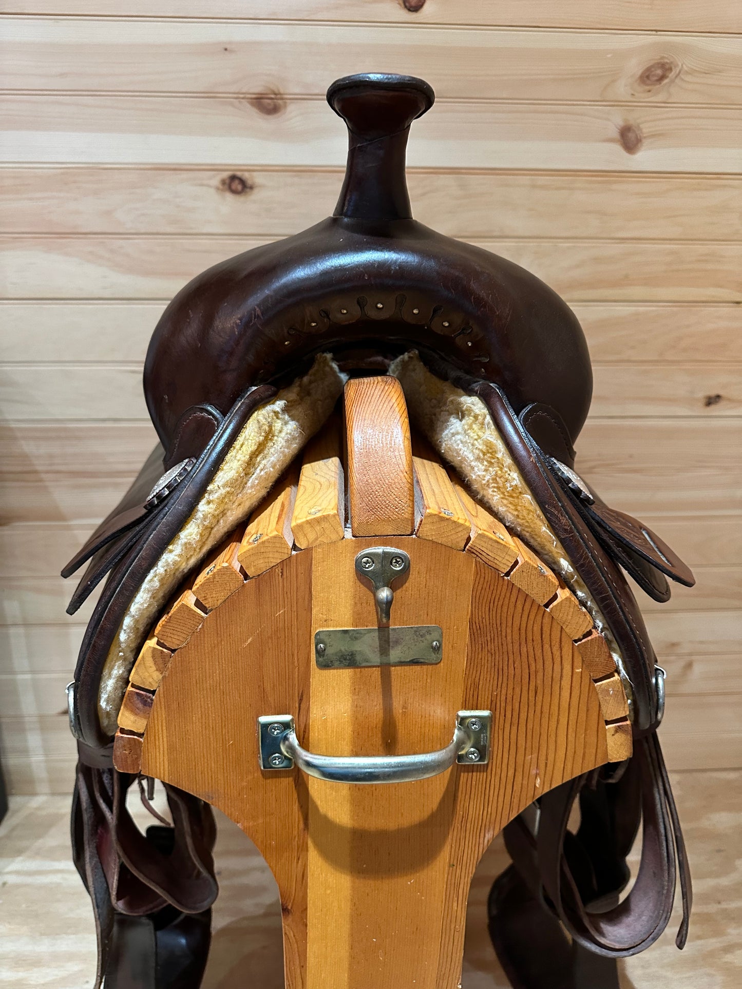 15” Circle Y Mojave Arabian Flex-Lite Western Trail Saddle Model 1561