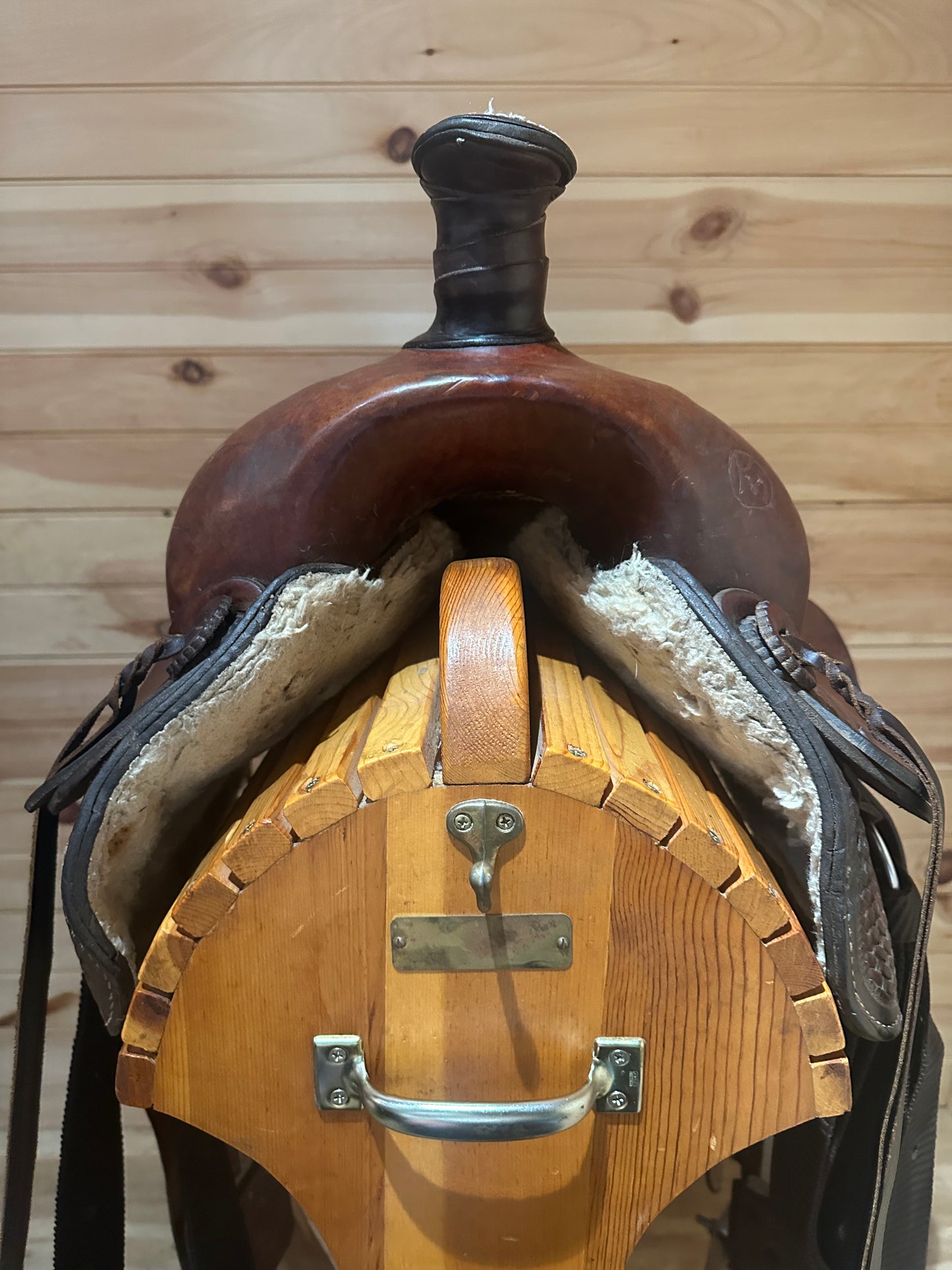 17” Dakota Saddlery Western Roping Saddle Model 501C