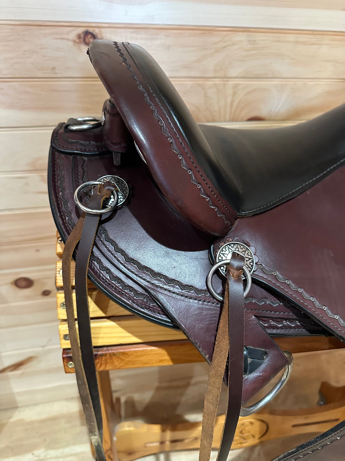 16” Circle Y Tennessee Trail Gaiter Flex2 Saddle Model 1590