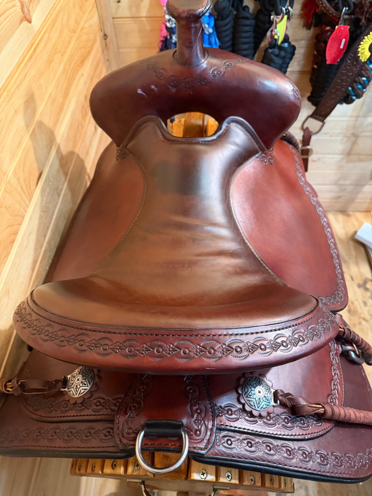 16” Circle Y Alpine Flex2 Western Trail Saddle Model 2377 (2018)