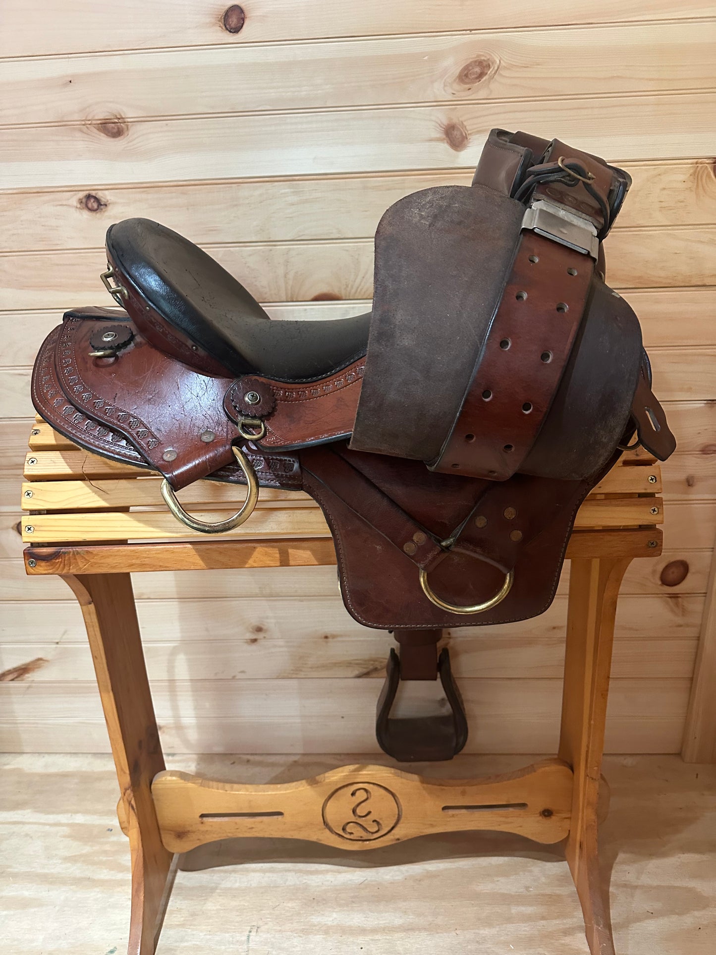 16” Imus 4Beat Gaited Trail Saddle