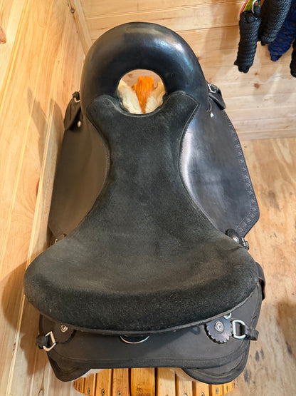 16” Imus 4-Beat Elite Gaited Endurance Trail Saddle & Breastcollar