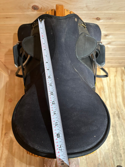 17.5” Wintec Trail Blazer All Purpose Saddle