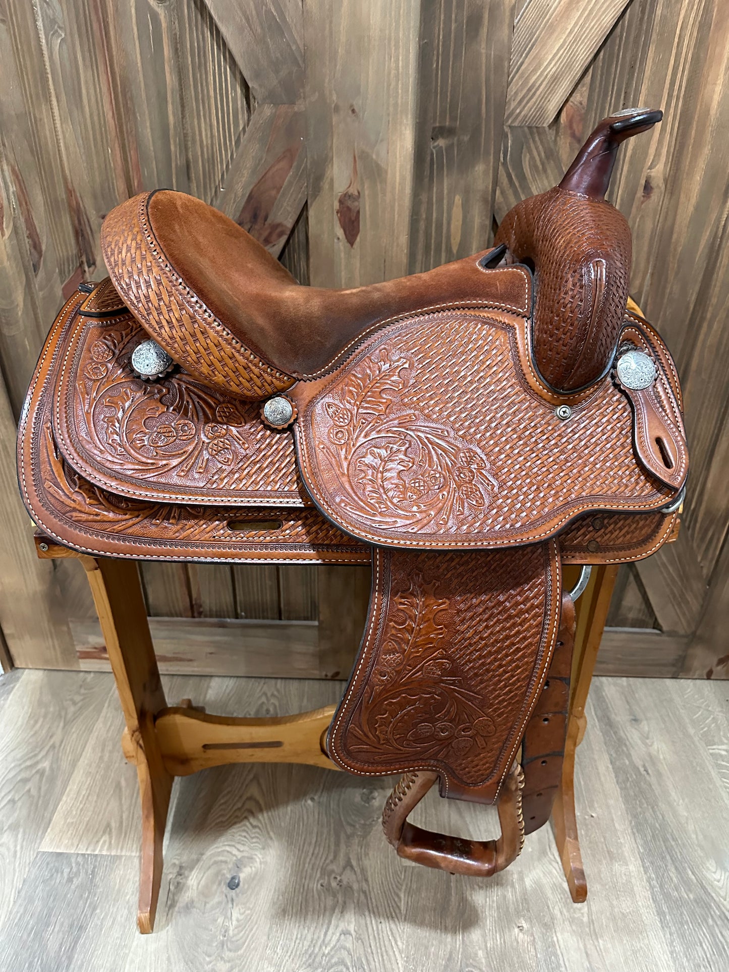 15” Crates Western Trail Saddle Model 152